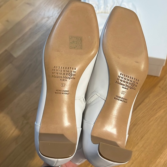 New Maison Margiela white square toe ankle boots - Picture 7 of 15